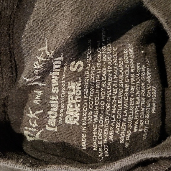 Rick and Morty Graphic Tee - Picture 5 of 5